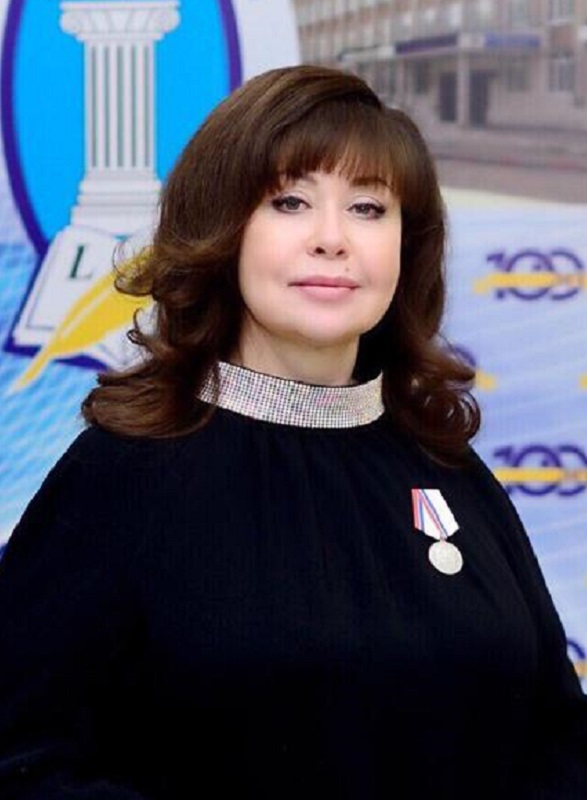 Мельникова Марина Олеговна.
